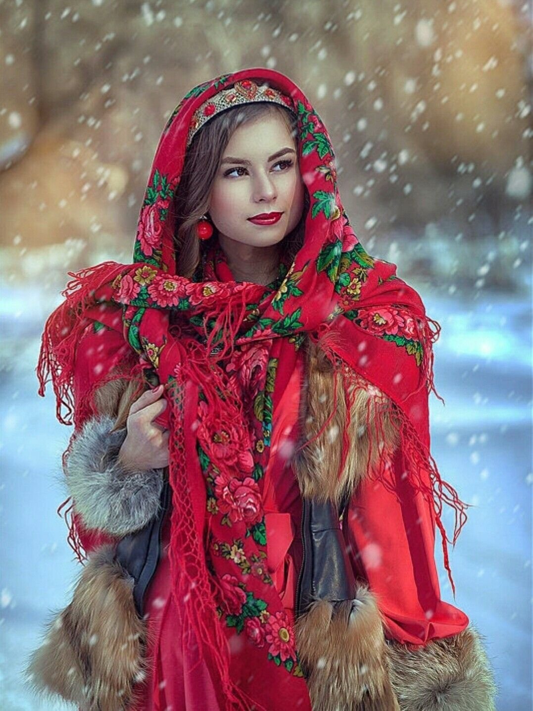 Beautiful girl Women in Slavic costumes in Kermanshah