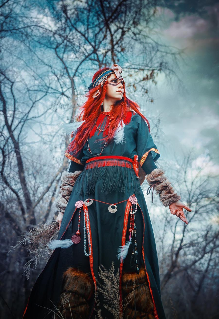 Girls in Slavic costumes underwear in Kermanshah