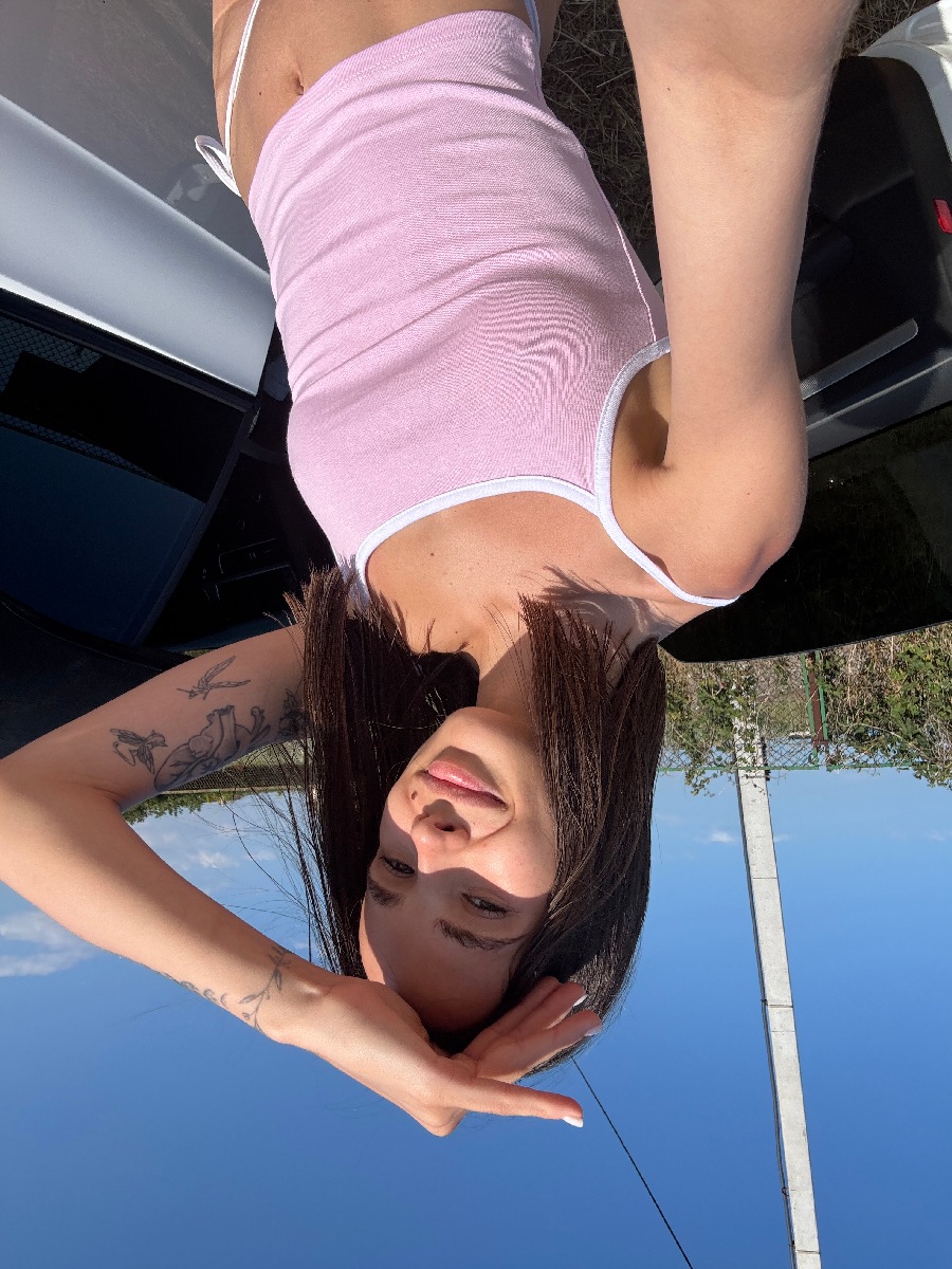 Sexy model Tina in Kermanshah